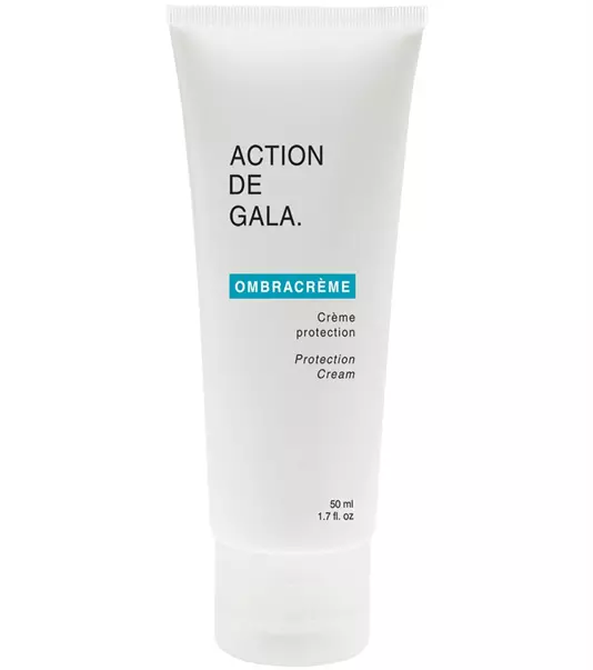Ombracréme de Action de Gala disponible au Salon Esthétique Entre-Nous à Saint-Georges, en Beauce, pour un maquillage lumineux et naturel, alliant soin et élégance.
