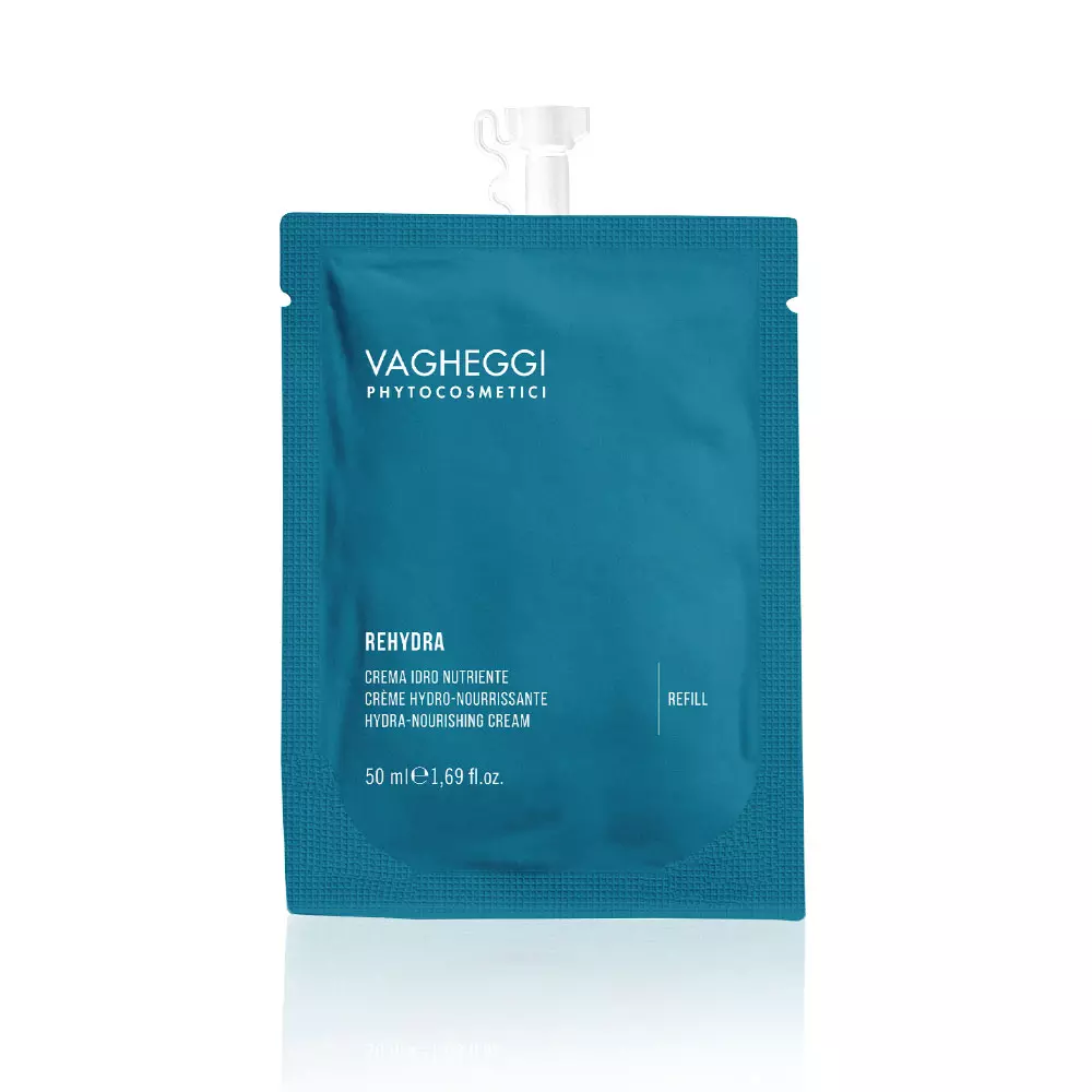 Crème hydronourrissante rechargeable Vagheggi, disponible au Salon Esthétique Entre-Nous à Saint-Georges, en Beauce, offrant une hydratation profonde, une nutrition ciblée et une option écoresponsable.